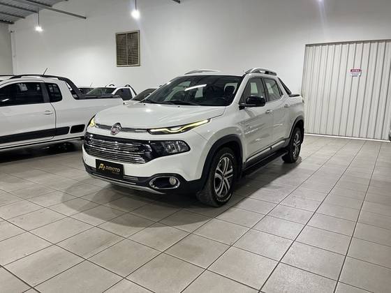 FIAT TORO 2.0 16V TURBO DIESEL VOLCANO 4WD AT9